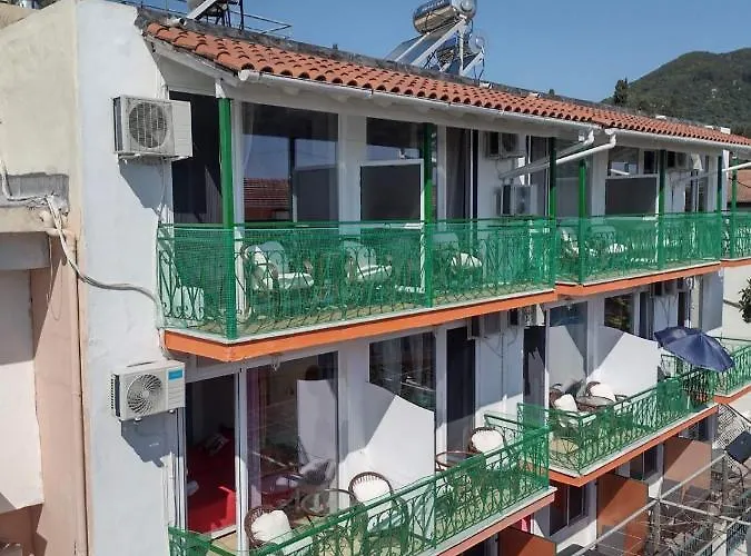 Art Benitses * בניטסס