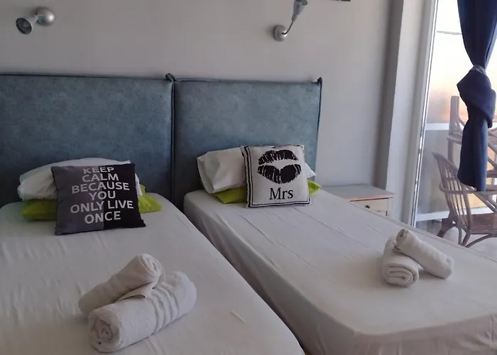 דירה Art Benitses