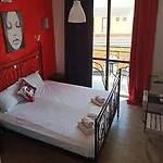 Art Benitses 아파트