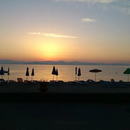 Art Benitses * Μπενίτσες
