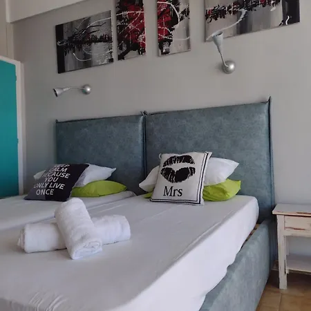 Art Benitses Benitses (Corfu)