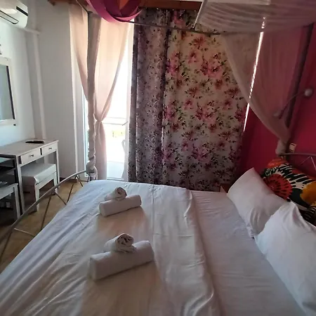 Art Benitses Benitses (Corfu)