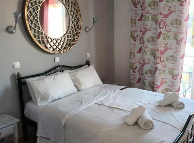 Апартаменты Art Benitses *