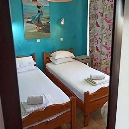 Art Benitses Apartman Benícesz