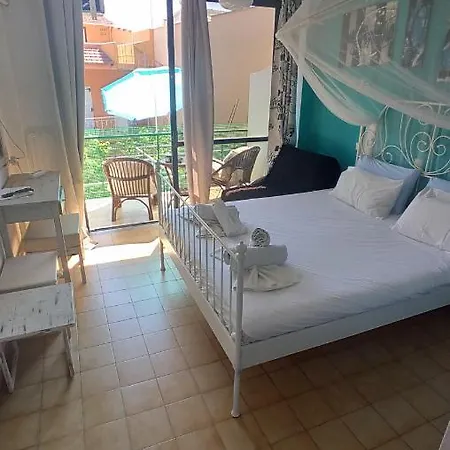 Art Benitses Apartmán Benitses (Corfu)