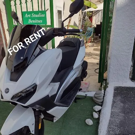 Art Benitses Apartman *