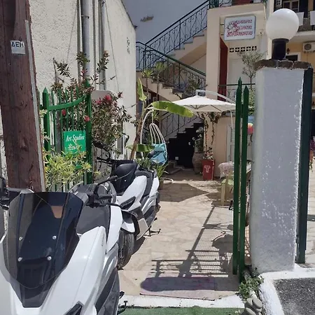 Art Benitses * Benitses (Corfu)